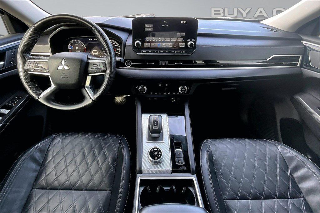 Used 2022 Mitsubishi Outlander SEL AWD/4WD image 16