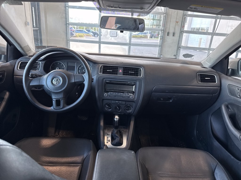 Used 2014 Volkswagen Jetta SE FWD image 25