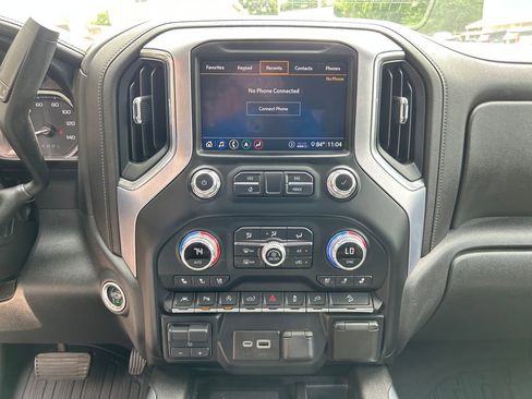 Used 2020 GMC Sierra 1500 SLT AWD/4WD image 18