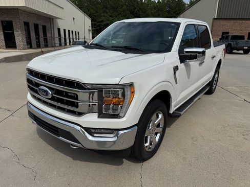Used 2023 Ford F150 Lariat w/ Trailer Tow Package AWD/4WD image 9