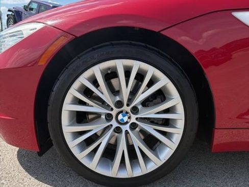Used 2011 BMW Z4 sDrive35i RWD image 9