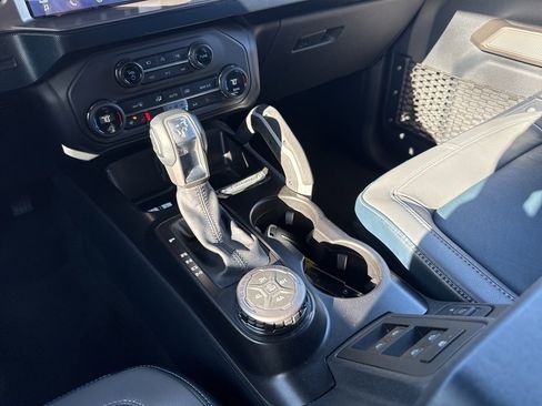 Used 2021 Ford Bronco Outer Banks w/ Sasquatch Package image 15