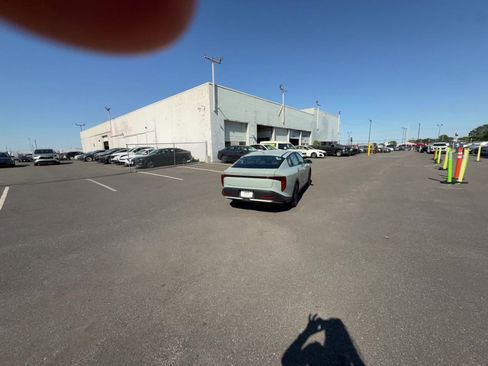 Used 2025 Kia K4 FWD image 7