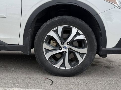 Used 2020 Subaru Outback Touring w/ Popular Package #2 image 6