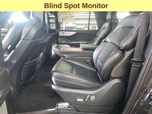 Used 2025 Lincoln Navigator L Black Label AWD/4WD image 7