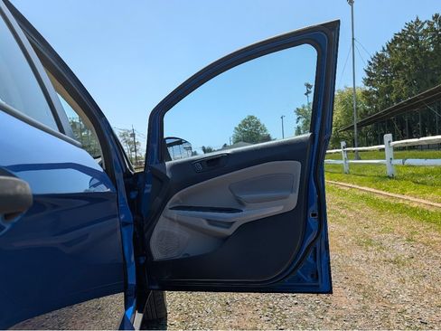 Used 2021 Ford EcoSport S FWD image 14