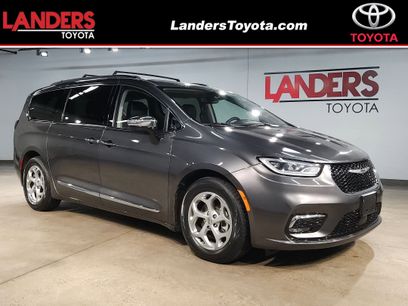 Used 2023 Chrysler Pacifica Limited