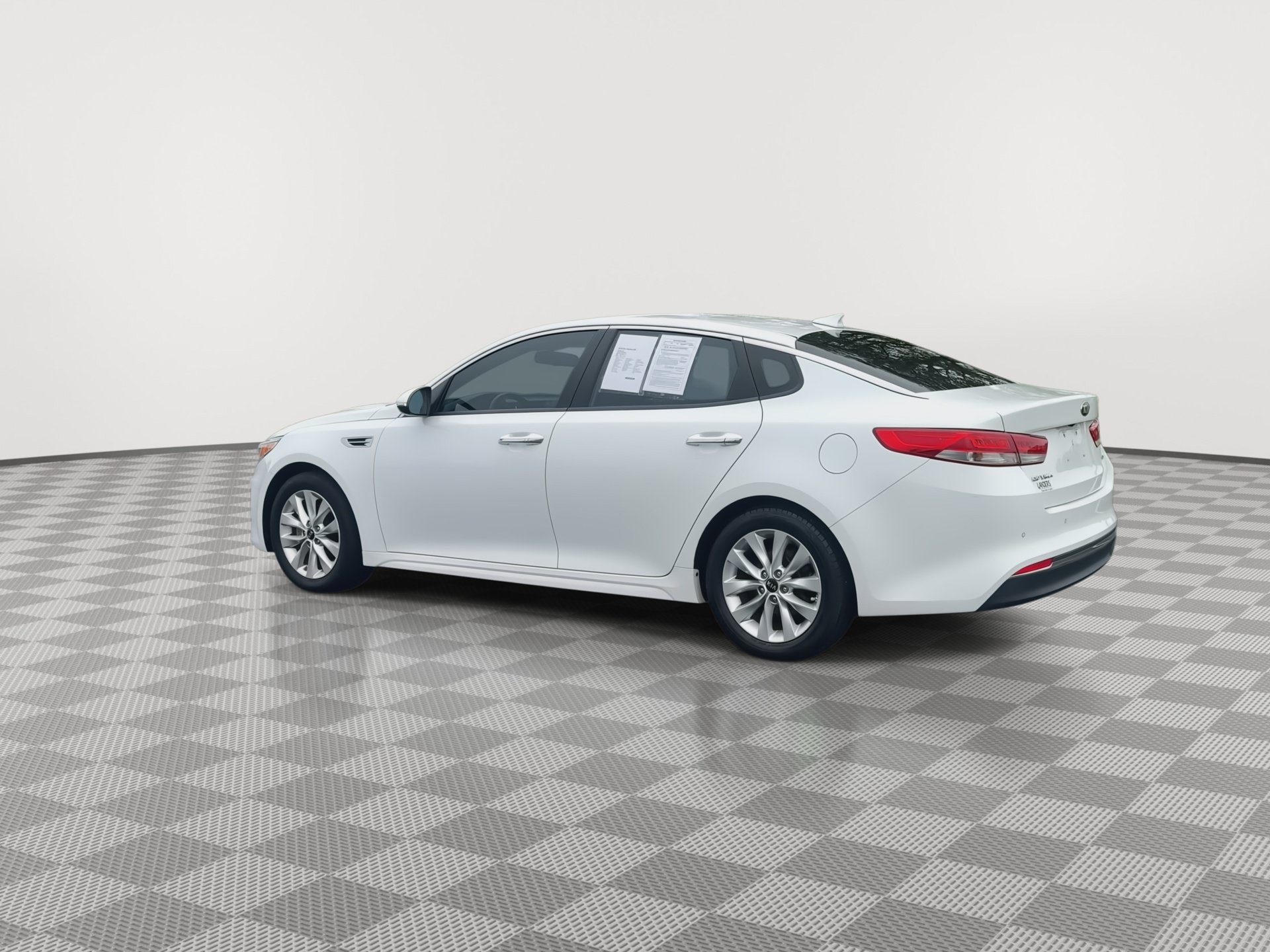 Used 2018 Kia Optima EX FWD image 6