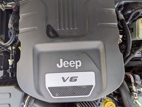 Used 2014 Jeep Wrangler Unlimited Sahara w/ Max Tow Package image 31