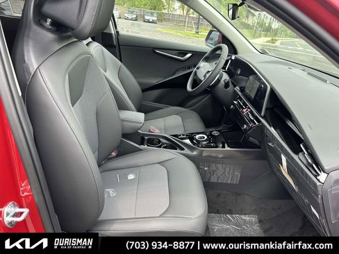 New 2025 Kia Niro EX w/ EX Cold Weather Package image 23