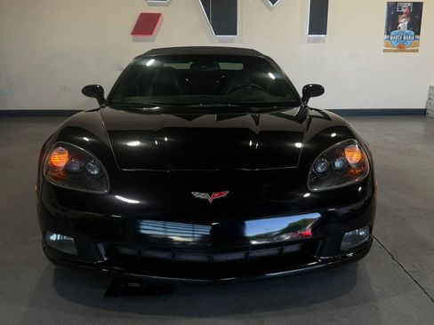 Used 2005 Chevrolet Corvette Convertible w/ Preferred Equipment Group RWD image 3