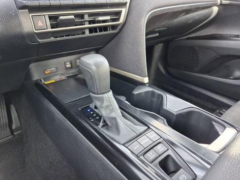 Certified 2025 Toyota Camry LE image 12