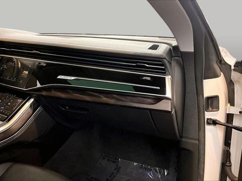 Used 2023 Audi Q8 Premium Plus w/ Premium Plus Package AWD/4WD image 18
