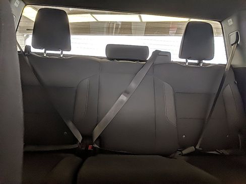 Used 2020 GMC Sierra 1500 SLE w/ SLE Value Package image 28