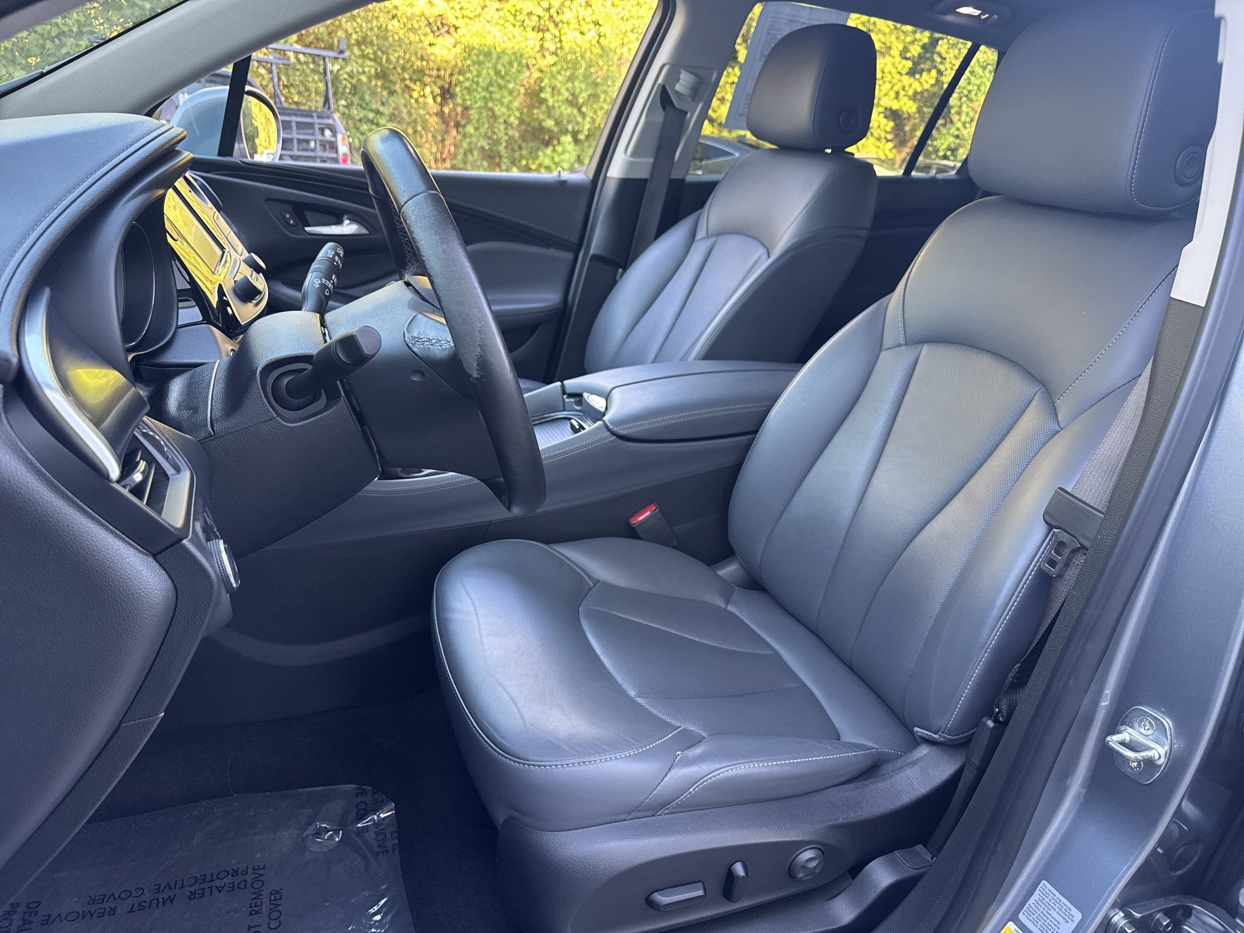 Used 2020 Buick Envision Essence AWD/4WD image 5