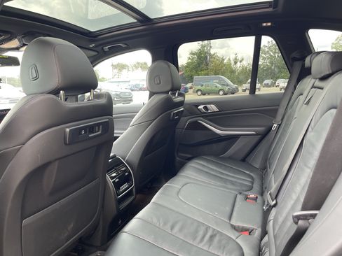 Used 2019 BMW X5 xDrive40i w/ Convenience Package AWD/4WD image 11