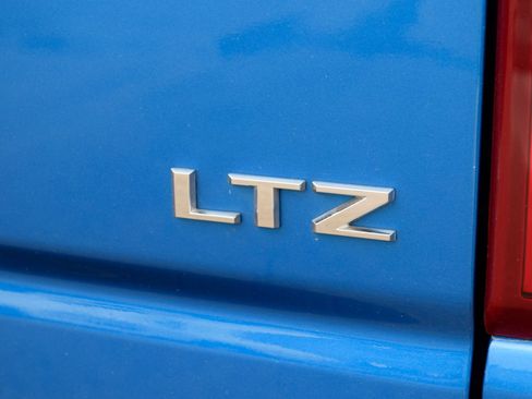 Used 2022 Chevrolet Silverado 1500 LTZ w/ LTZ Premium Package AWD/4WD image 19