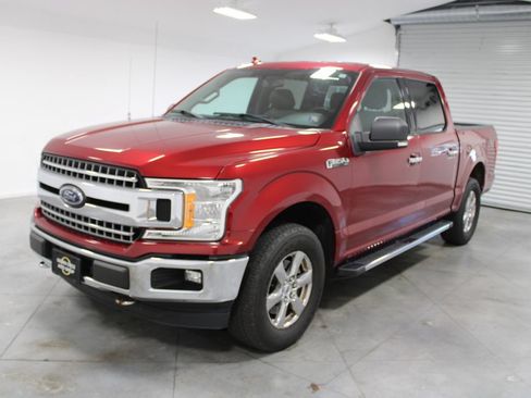 Used 2018 Ford F150 XLT w/ Equipment Group 302A Luxury AWD/4WD image 4
