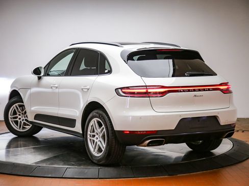 Used 2021 Porsche Macan AWD/4WD image 3