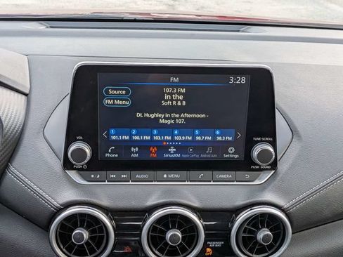 Used 2025 Nissan Sentra SV FWD image 18