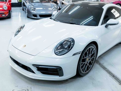 Used 2020 Porsche 911 Carrera S image 28