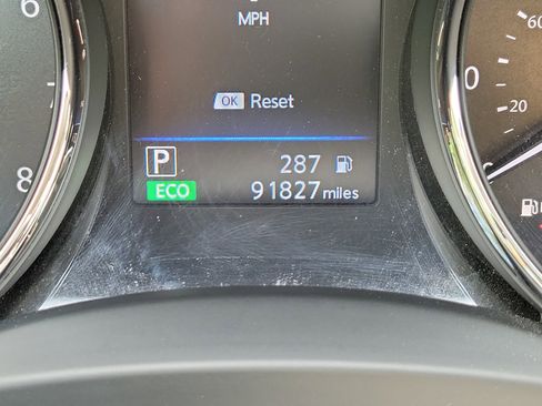 Used 2019 Nissan Rogue SV AWD/4WD image 26