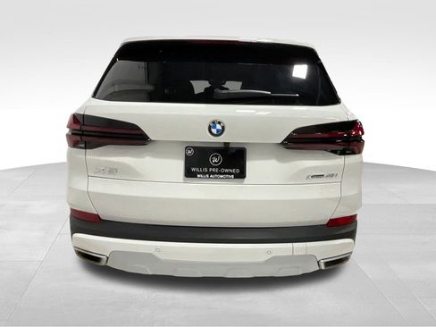 Used 2025 BMW X5 xDrive40i image 4