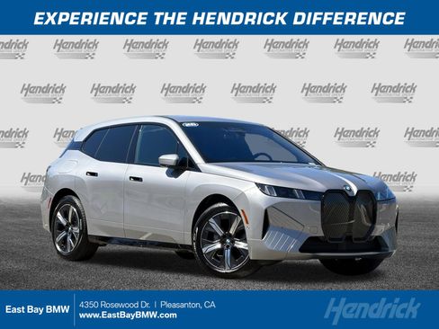 Used 2026 BMW iX xDrive45 AWD/4WD image 1