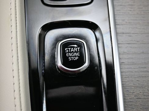 Used 2024 Volvo XC90 T8 Plus AWD/4WD image 30