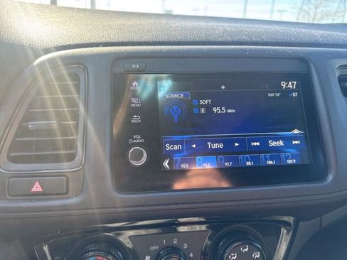 Used 2022 Honda HR-V Sport image 25