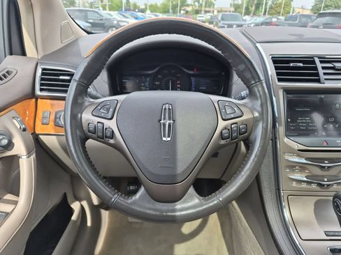 Used 2011 Lincoln MKX AWD w/ Wood Pkg image 24