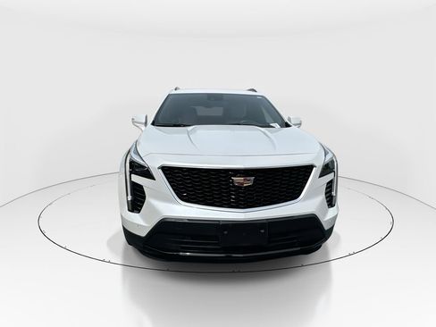 Used 2022 Cadillac XT4 Sport w/ Comfort Package FWD image 3