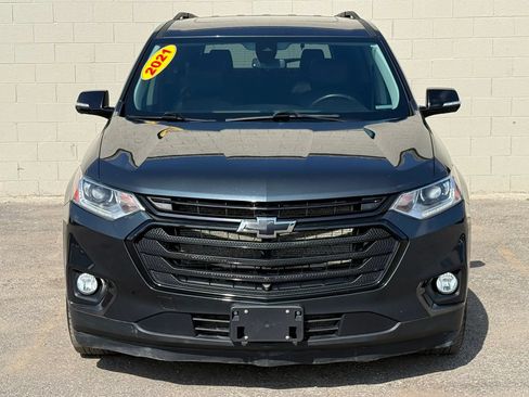 Used 2021 Chevrolet Traverse LT w/ LT Premium Package AWD/4WD image 18