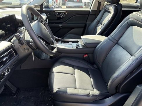 New 2026 Lincoln Aviator Reserve image 24