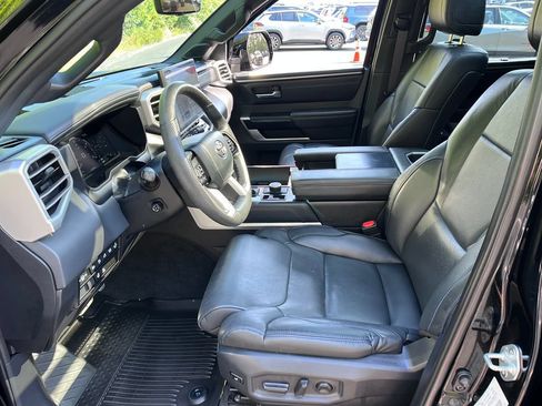 Used 2024 Toyota Sequoia Platinum w/ TRD Off-Road Package AWD/4WD image 9