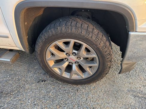 Used 2018 GMC Sierra 1500 SLT image 19