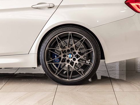 Used 2018 BMW M3 image 7