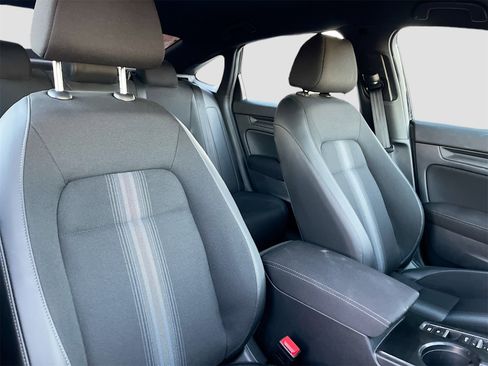 Used 2025 Honda Civic Sport image 25