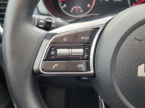 Used 2022 Kia Seltos S FWD image 26