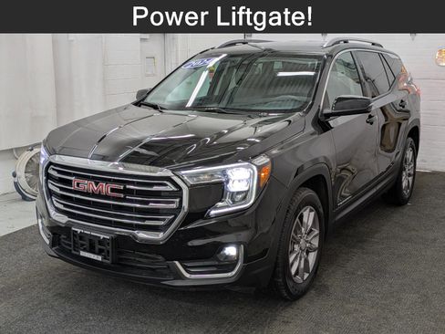 Used 2024 GMC Terrain SLT image 1