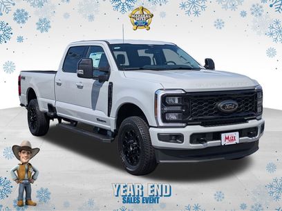 New 2026 Ford F350 Lariat w/ Black Appearance Package