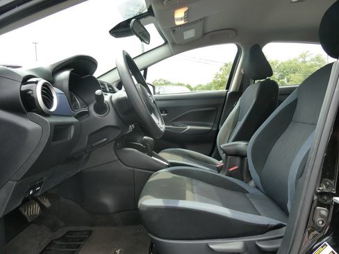 Used 2024 Nissan Versa SV w/ Trunk Package FWD image 20