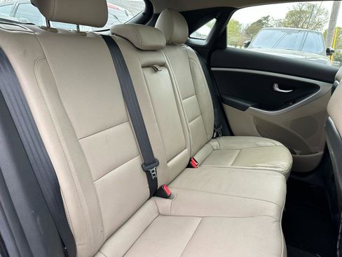 Used 2013 Hyundai Elantra GT w/ Tech Pkg image 15