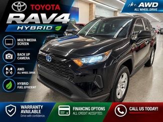 Used 2021 Toyota RAV4 LE AWD/4WD video 1