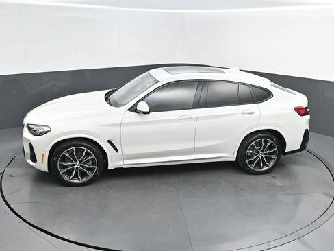 Certified 2022 BMW X4 xDrive30i w/ M Sport Package 2 AWD/4WD image 35