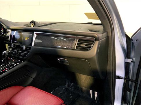 Certified 2022 Porsche Macan GTS AWD/4WD image 22