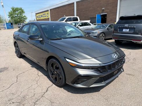 New 2026 Hyundai Elantra SEL Sport Premium FWD image 11