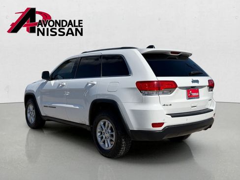 Used 2018 Jeep Grand Cherokee Laredo AWD/4WD image 4