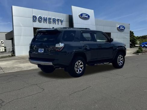 Used 2024 Toyota 4Runner TRD Off-Road Premium w/ Off Road Premium Plus Package AWD/4WD image 11