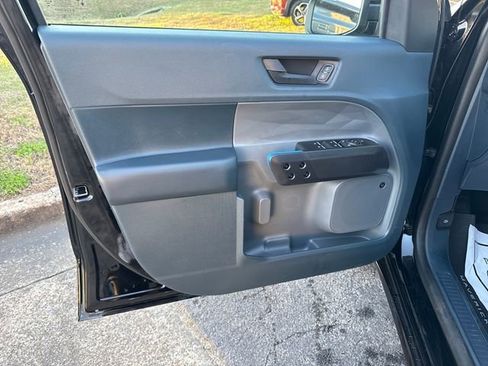 Used 2025 Ford Maverick Lobo image 12